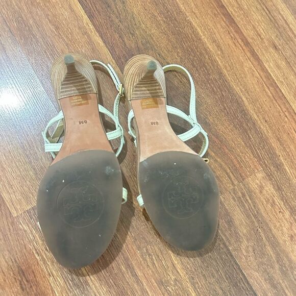 TORY BURCH Elegant Cream Sandals with Bow Accent - Picture 4 of 6